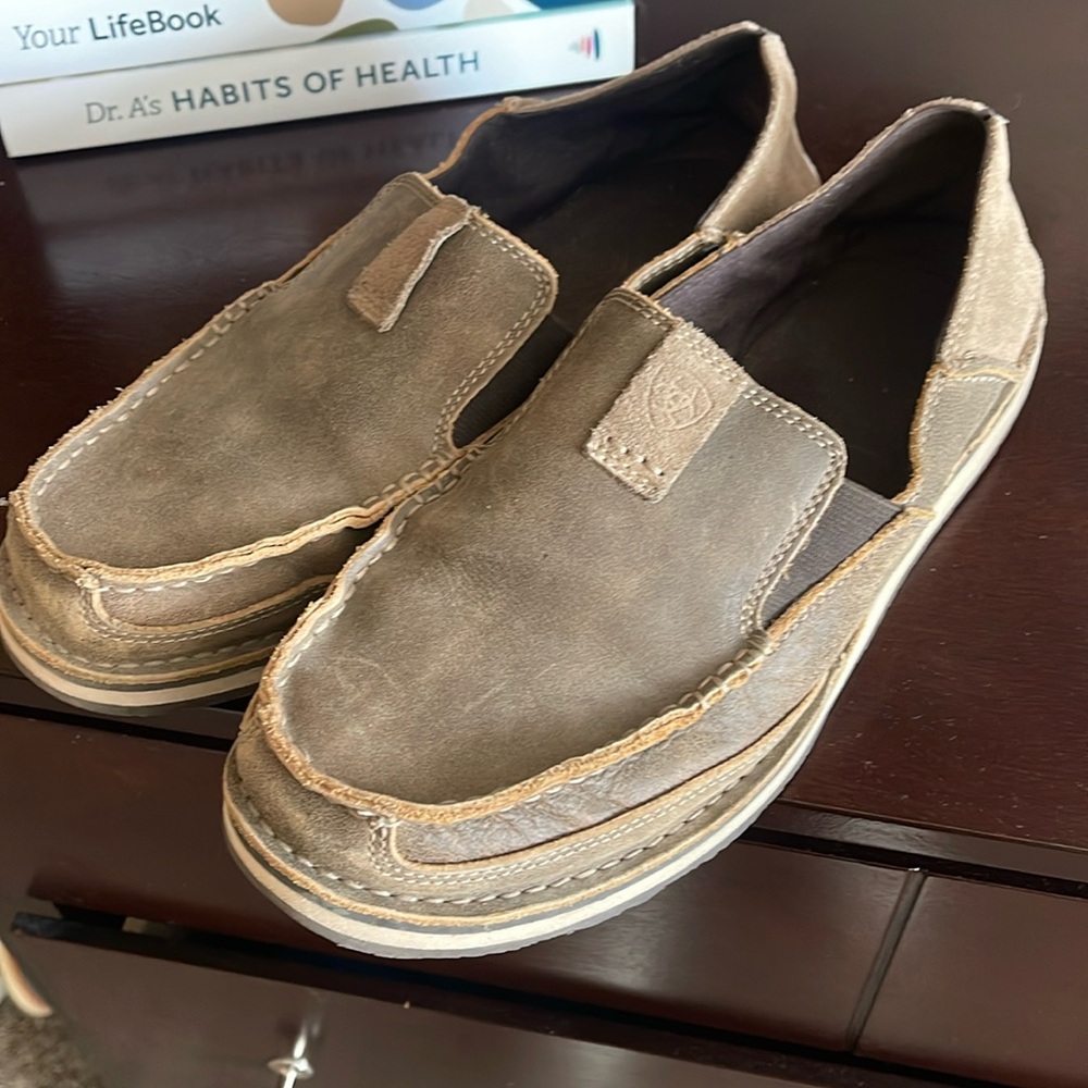 Ariat slip on shoes